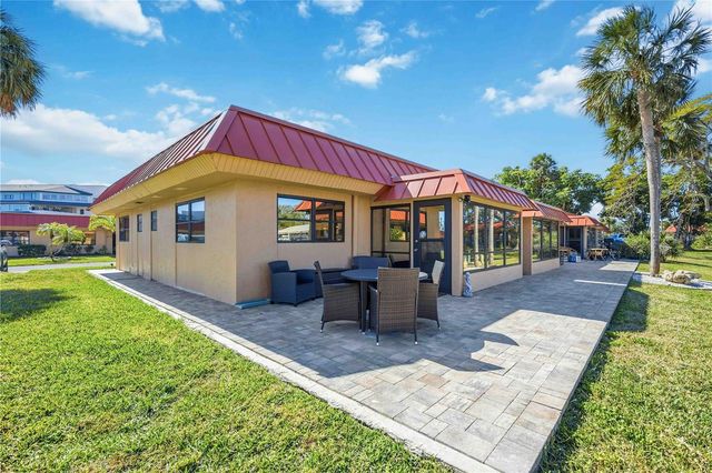 9606 VALENCIA COVE, Bradenton, FL 34210