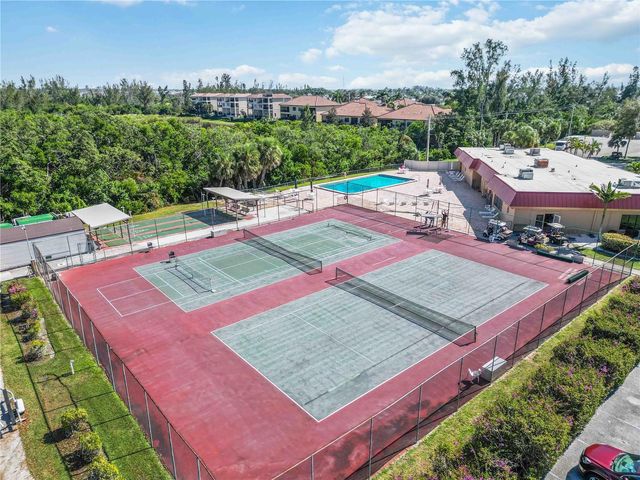 9606 VALENCIA COVE, Bradenton, FL 34210