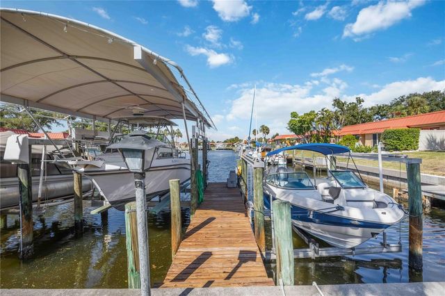 9606 VALENCIA COVE, Bradenton, FL 34210