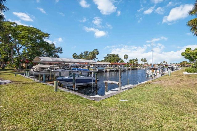 9606 VALENCIA COVE, Bradenton, FL 34210