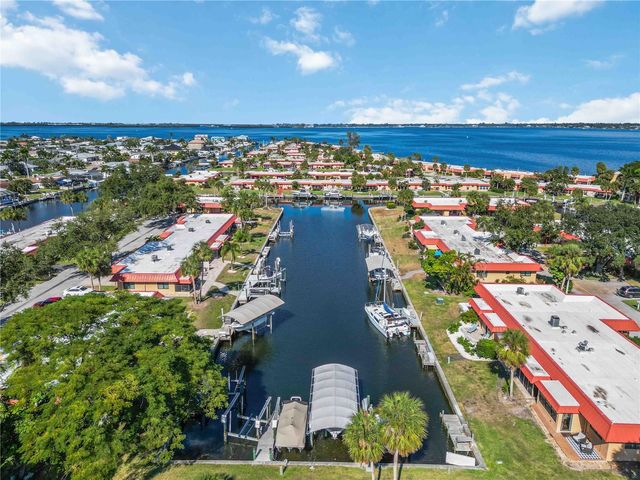 9606 VALENCIA COVE, Bradenton, FL 34210