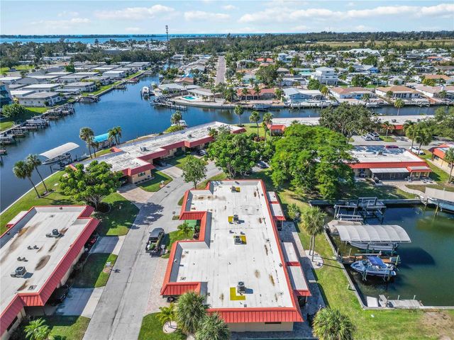 9606 VALENCIA COVE, Bradenton, FL 34210