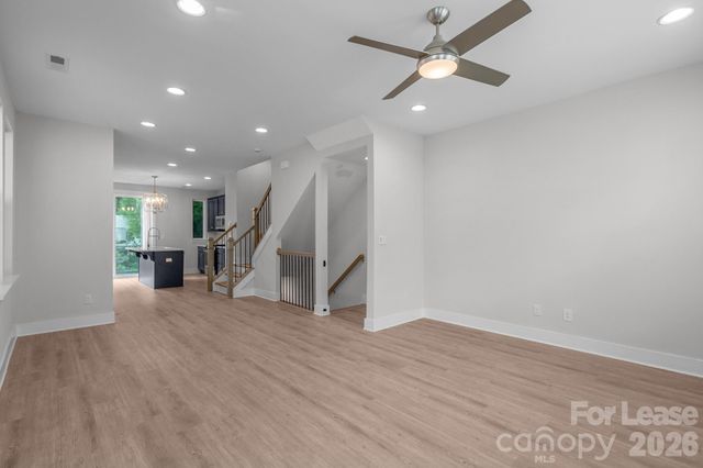 570 W End Drive, Charlotte, NC 28208