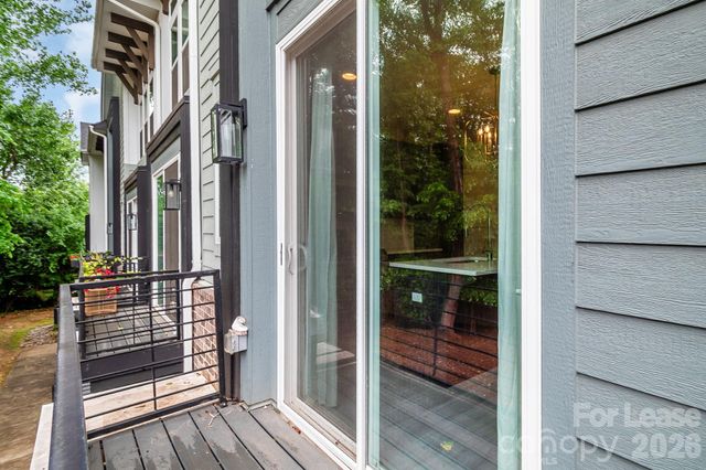 570 W End Drive, Charlotte, NC 28208