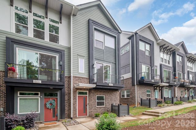 570 W End Drive, Charlotte, NC 28208