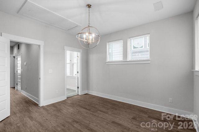570 W End Drive, Charlotte, NC 28208