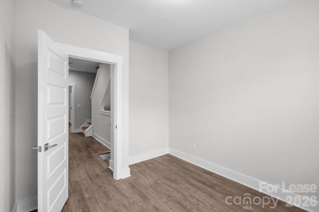 570 W End Drive, Charlotte, NC 28208