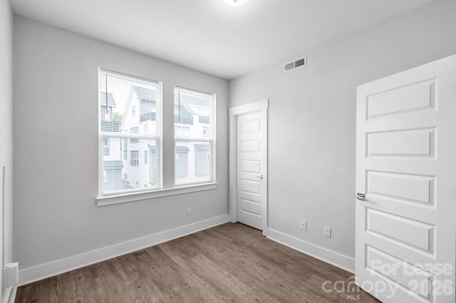 570 W End Drive, Charlotte, NC 28208