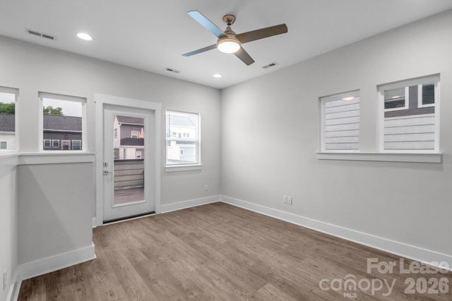 570 W End Drive, Charlotte, NC 28208