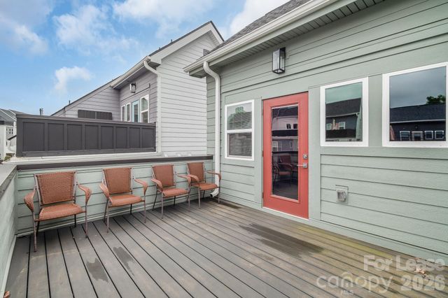 570 W End Drive, Charlotte, NC 28208
