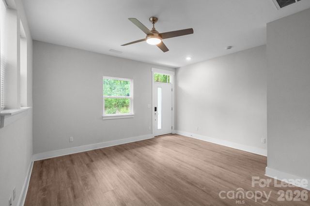570 W End Drive, Charlotte, NC 28208