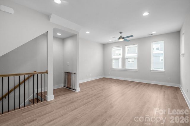 570 W End Drive, Charlotte, NC 28208