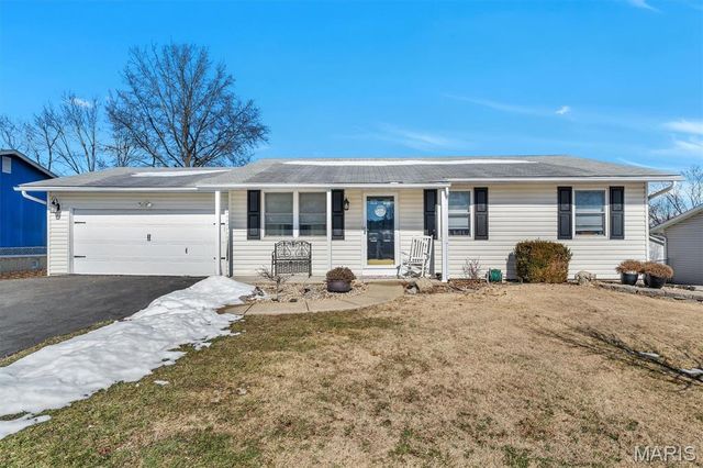 3605 Thyme Drive, St Charles, MO 63303