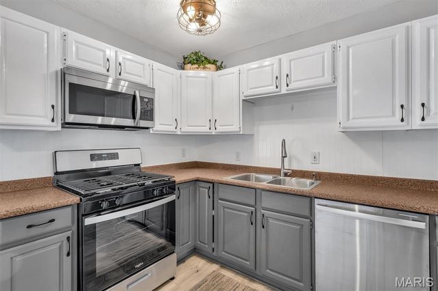 3605 Thyme Drive, St Charles, MO 63303