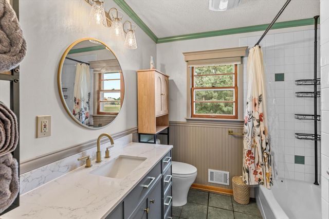 1166 Main Street, Lino Lakes, MN 55014