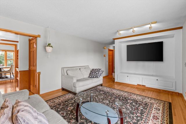 1166 Main Street, Lino Lakes, MN 55014