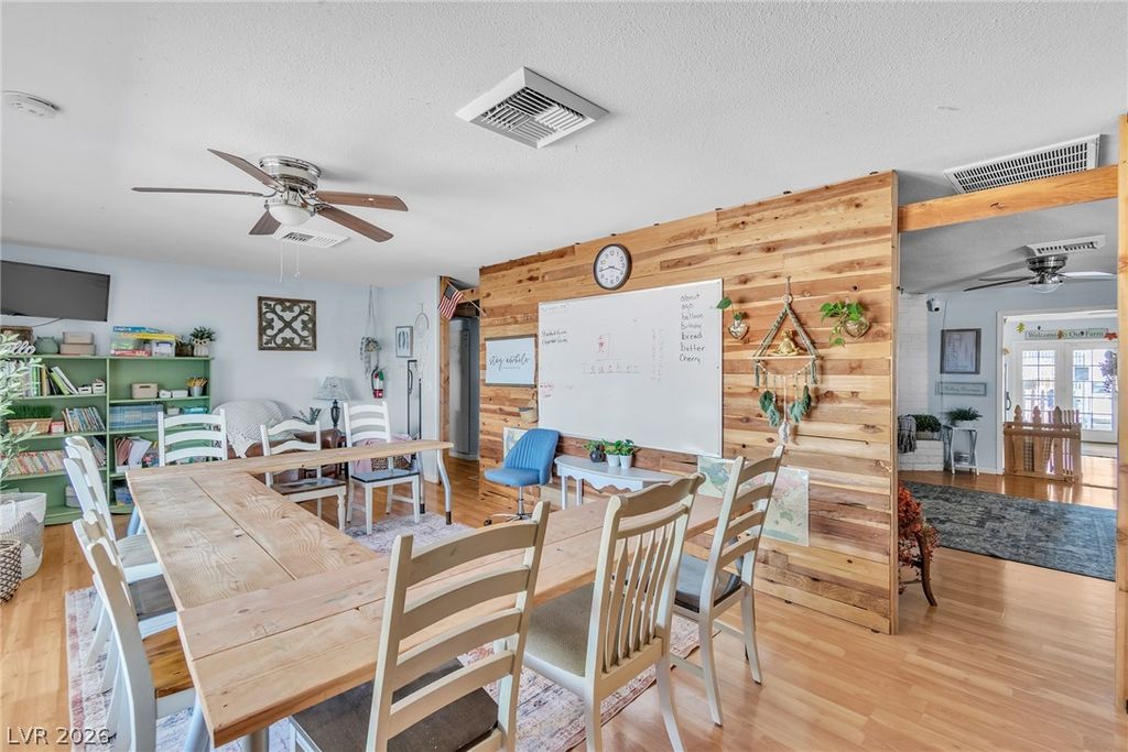 400 Sebastian Avenue, Henderson, NV 89002 — photo 3