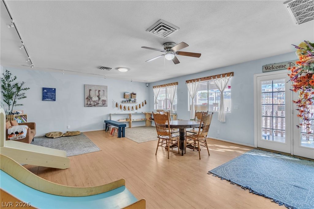 400 Sebastian Avenue, Henderson, NV 89002 — photo 4