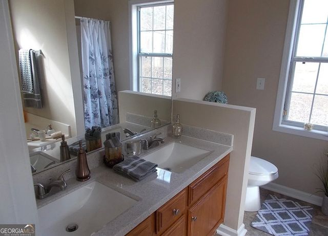 183 Arlington Court, Newnan, GA 30265