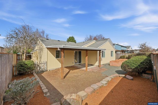 3086 SE 23rd Av, Albany, OR 97322