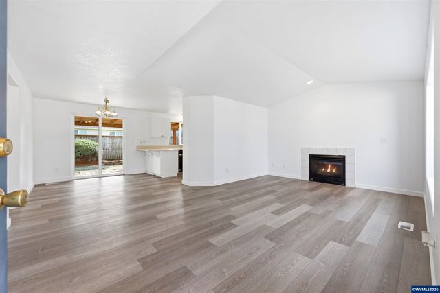 3086 SE 23rd Av, Albany, OR 97322