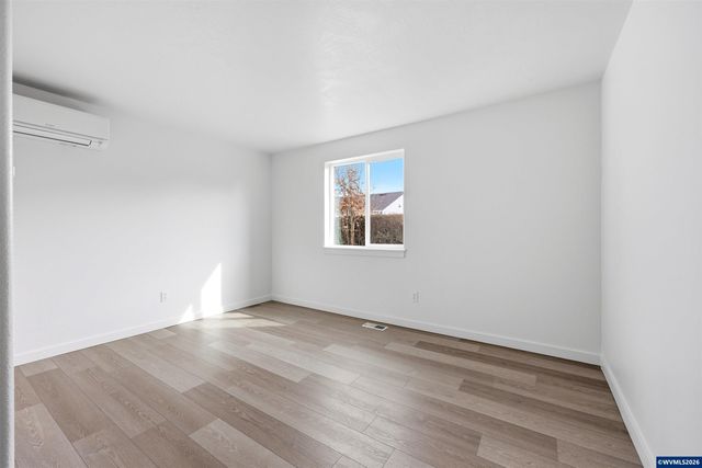 3086 SE 23rd Av, Albany, OR 97322