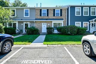 32 Lafayette Court, North Brunswick, NJ 08902