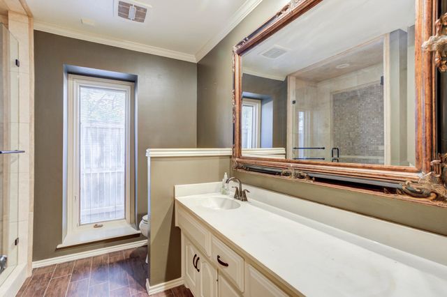 8405 Vicksburg Avenue, Lubbock, TX 79424