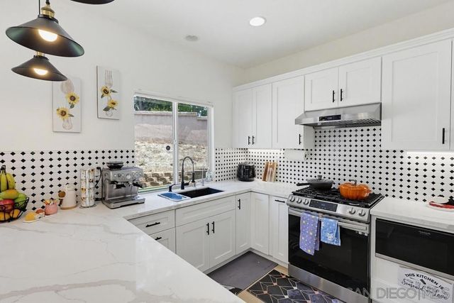 2303 Poppy Hills, Chula Vista, CA 91915
