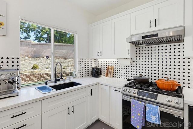 2303 Poppy Hills, Chula Vista, CA 91915