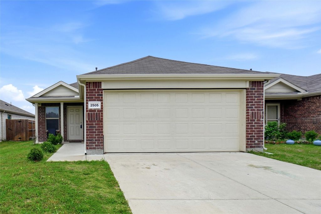 2505 Russell Street, Crandall, TX 75114