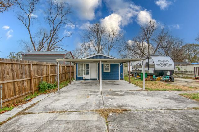 2505 Deutser Street, Houston, TX 77093