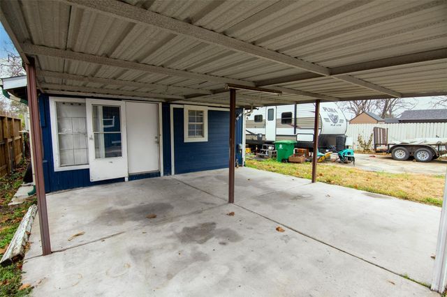 2505 Deutser Street, Houston, TX 77093