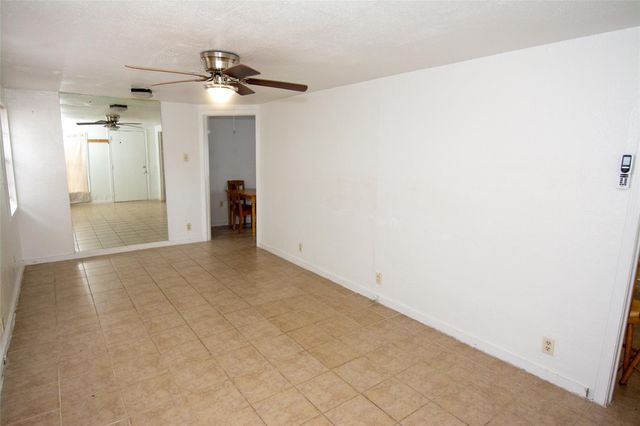 2505 Deutser Street, Houston, TX 77093