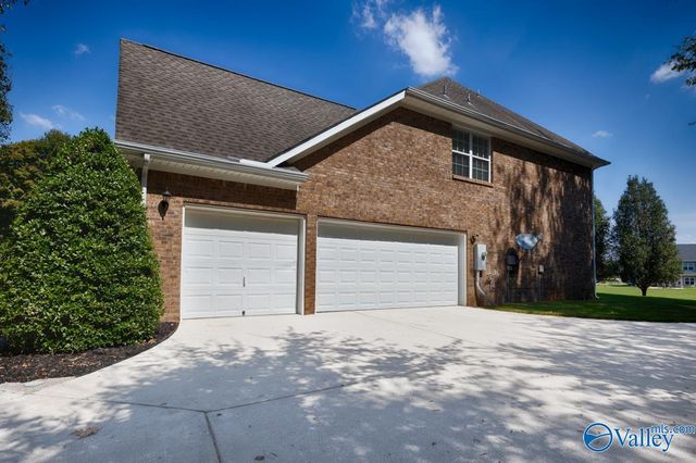 176 Riverwalk Trail, New Market, AL 35761