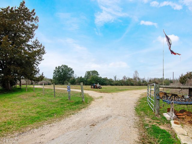 37462 Vaclavik Road, Pattison, TX 77423