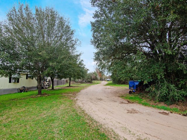 37462 Vaclavik Road, Pattison, TX 77423