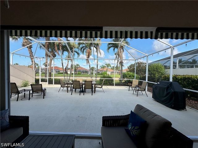 4345 Montalvo CT, Naples, FL 34109