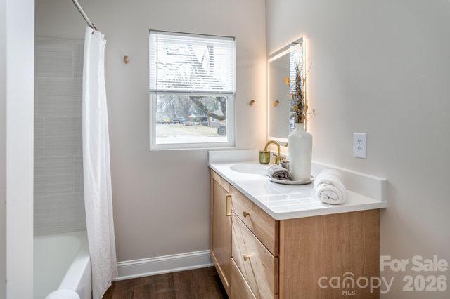 445 Hillcrest Drive, Statesville, NC 28677