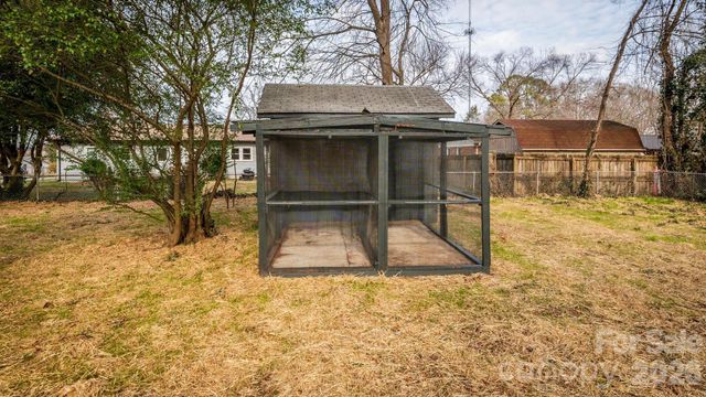 445 Hillcrest Drive, Statesville, NC 28677