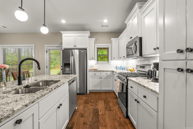40 Neva Ridge Road, Greenbrier, AR 72058