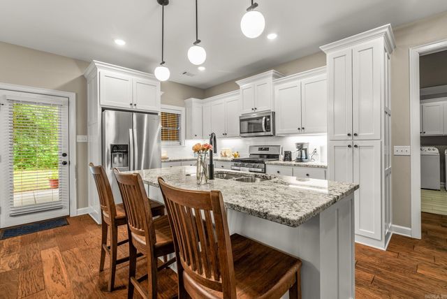 40 Neva Ridge Road, Greenbrier, AR 72058