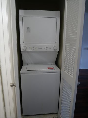 6289 Wilcrest Drive 6202, Houston, TX 77072