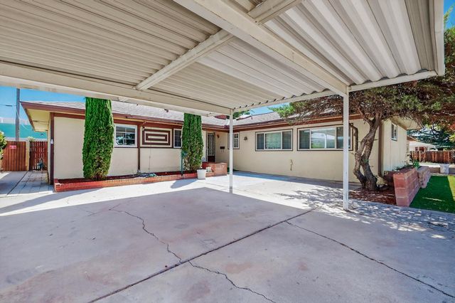 3900 DELAMAR Avenue NE, Albuquerque, NM 87110