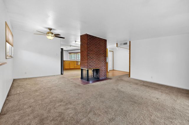 3900 DELAMAR Avenue NE, Albuquerque, NM 87110