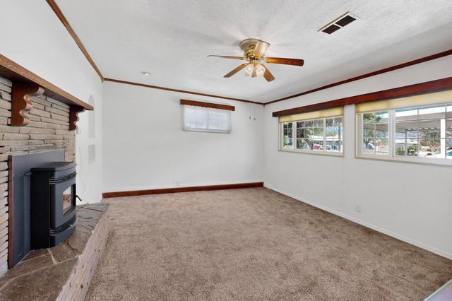 3900 DELAMAR Avenue NE, Albuquerque, NM 87110