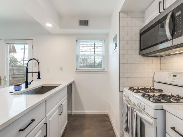 7801 Shoal Creek BLVD 139, Austin, TX 78757