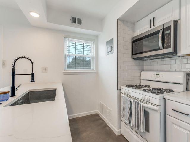 7801 Shoal Creek BLVD 139, Austin, TX 78757