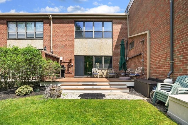131 Perkins 131, Boston, MA 02130