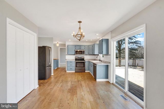 14 HOFFHEINS DR, New Freedom, PA 17349